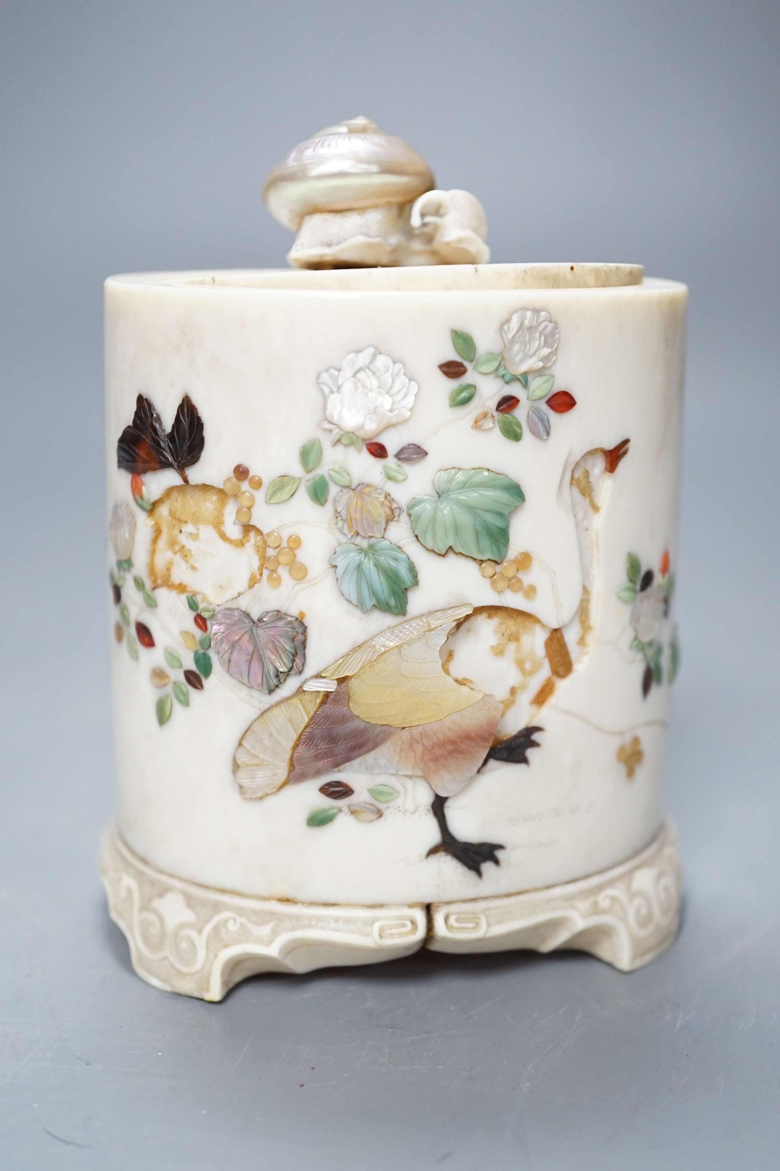 A Japanese shibayama ivory box and cover, Meiji period, with mother of pearl snail finial 12cm